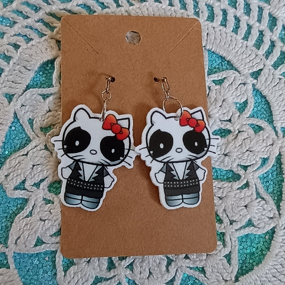 Hello Kitty Peter Chris Kiss Earrings - Picture 1 of 6